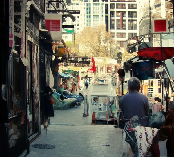 走进商贸服务中心，感受商贸文明