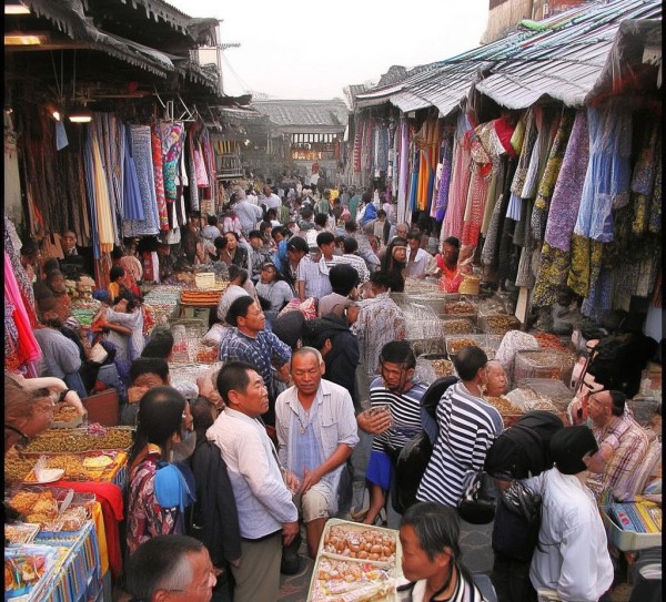 怀化商贸城，商品、商家与游客热议