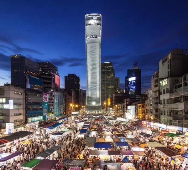 城市新引擎，商贸城发展新机遇