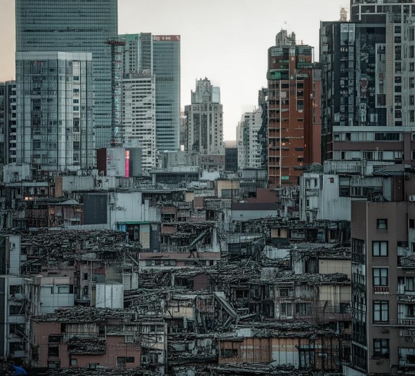 商贸城，城市规划与商业兴衰的双刃剑