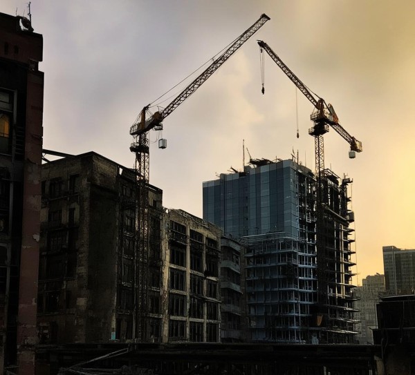 昨天的新闻，商贸路背后的变革